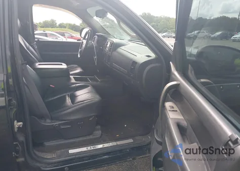 2011 Chevrolet Silverado 1500 Lt z USA, uszkodzony, nr VIN 3GCPKSE32BG218043